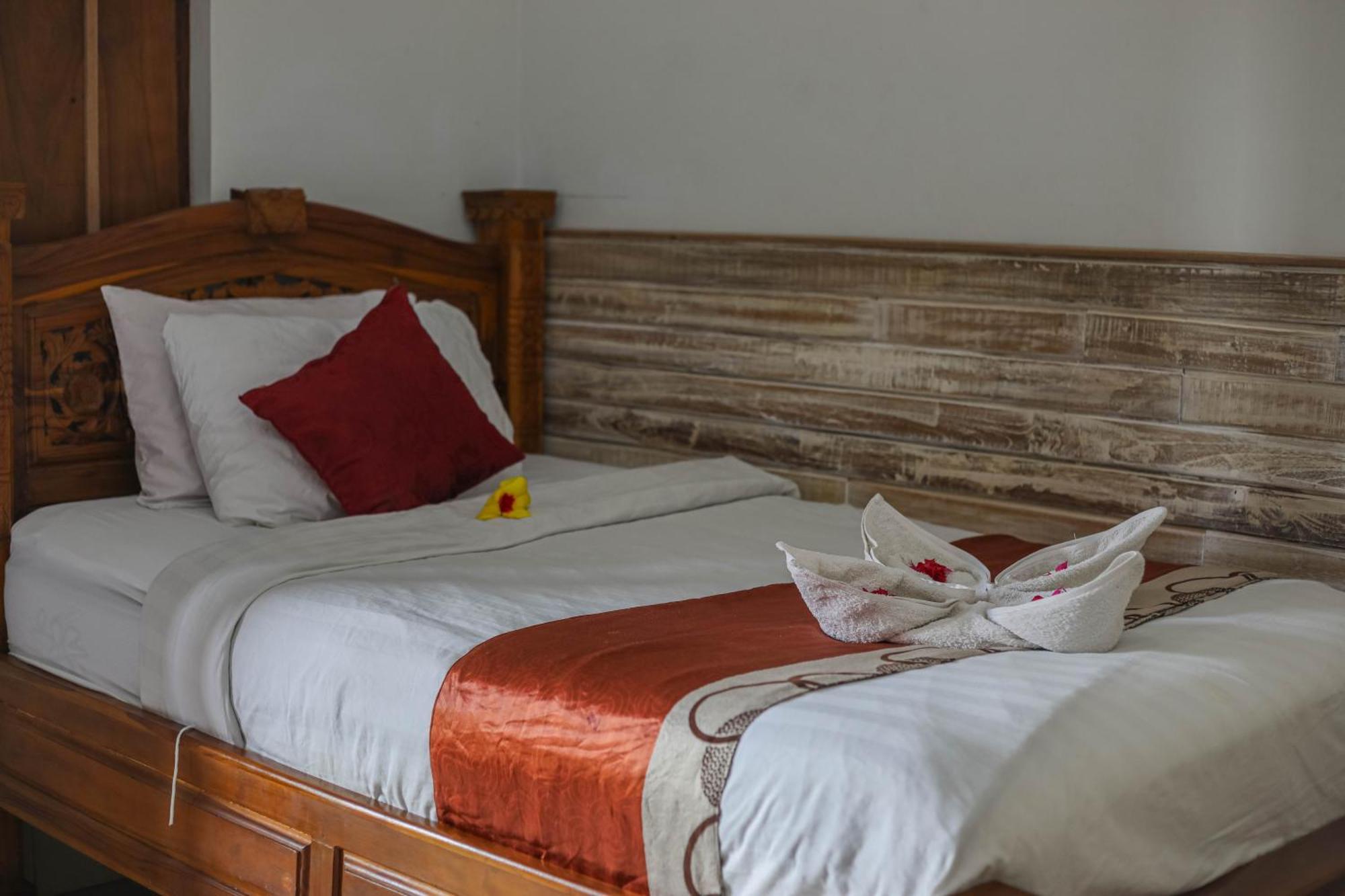 Manta Cottages With Sea View Batununggul Exterior foto